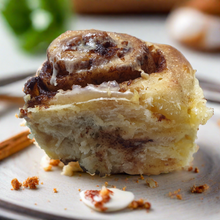 Load image into Gallery viewer, Cinnamon Rolls