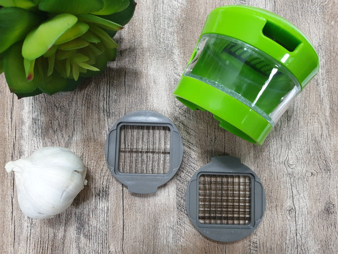 Fast and Easy Garlic Chopper